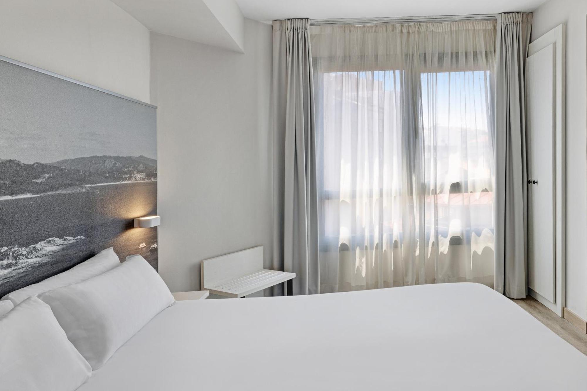 B&B Hotel Vigo Exterior photo