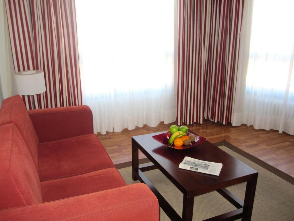 B&B Hotel Vigo Exterior photo