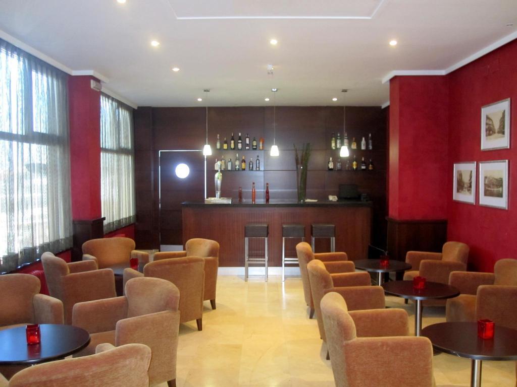 B&B Hotel Vigo Exterior photo