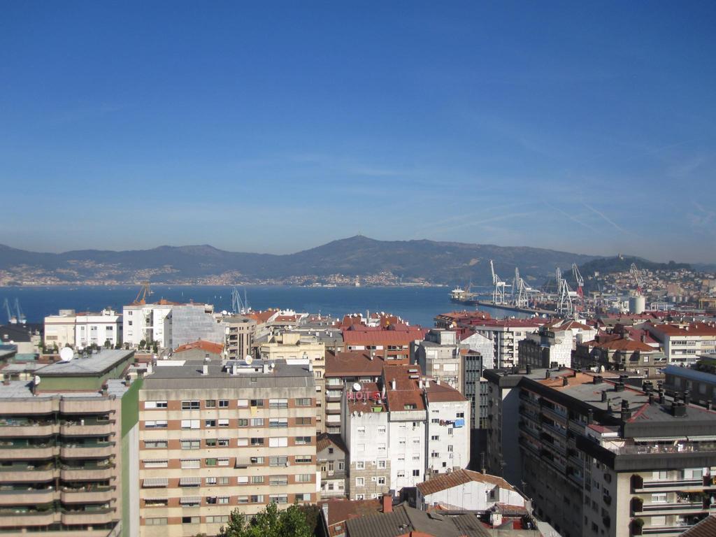 B&B Hotel Vigo Exterior photo
