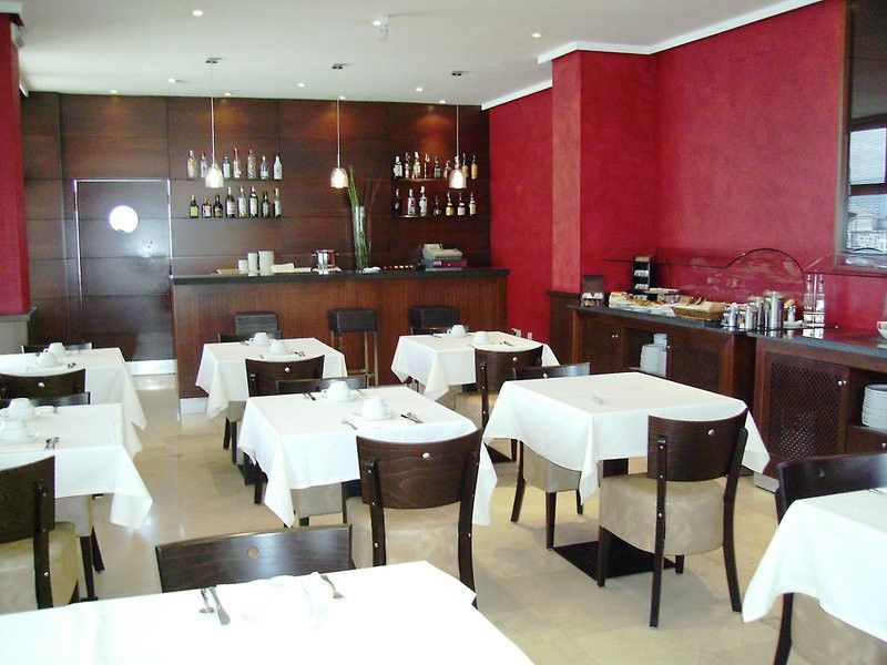 B&B Hotel Vigo Exterior photo