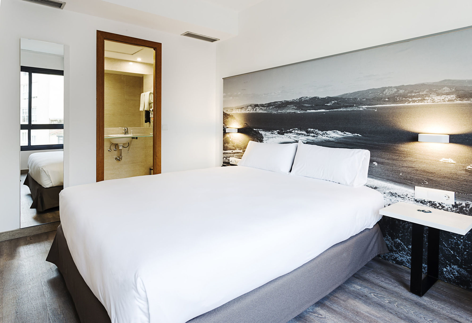 B&B Hotel Vigo Exterior photo